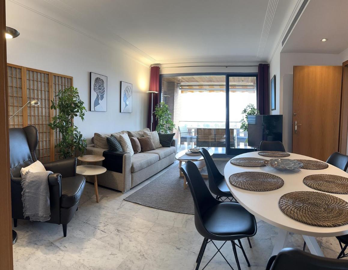 Lets Holidays Apartment Sea Views In Barcelona Eksteriør bilde