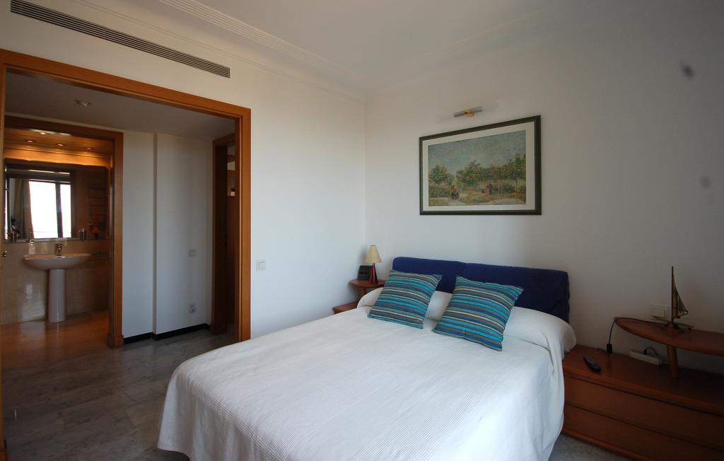 Lets Holidays Apartment Sea Views In Barcelona Rom bilde
